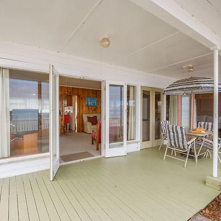 Lake Edge Cottage - Waitahanui Holiday Home Buitenkant foto